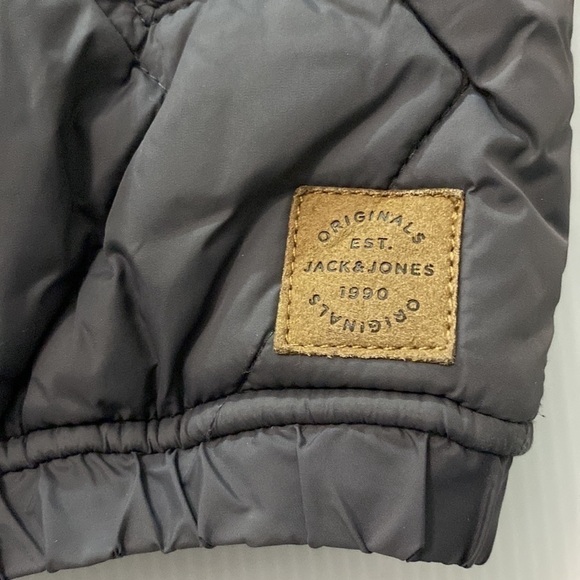Jack and Jones Puffer Vest Chevron Quilted Nylon Grey Size M - Picture 12 of 17